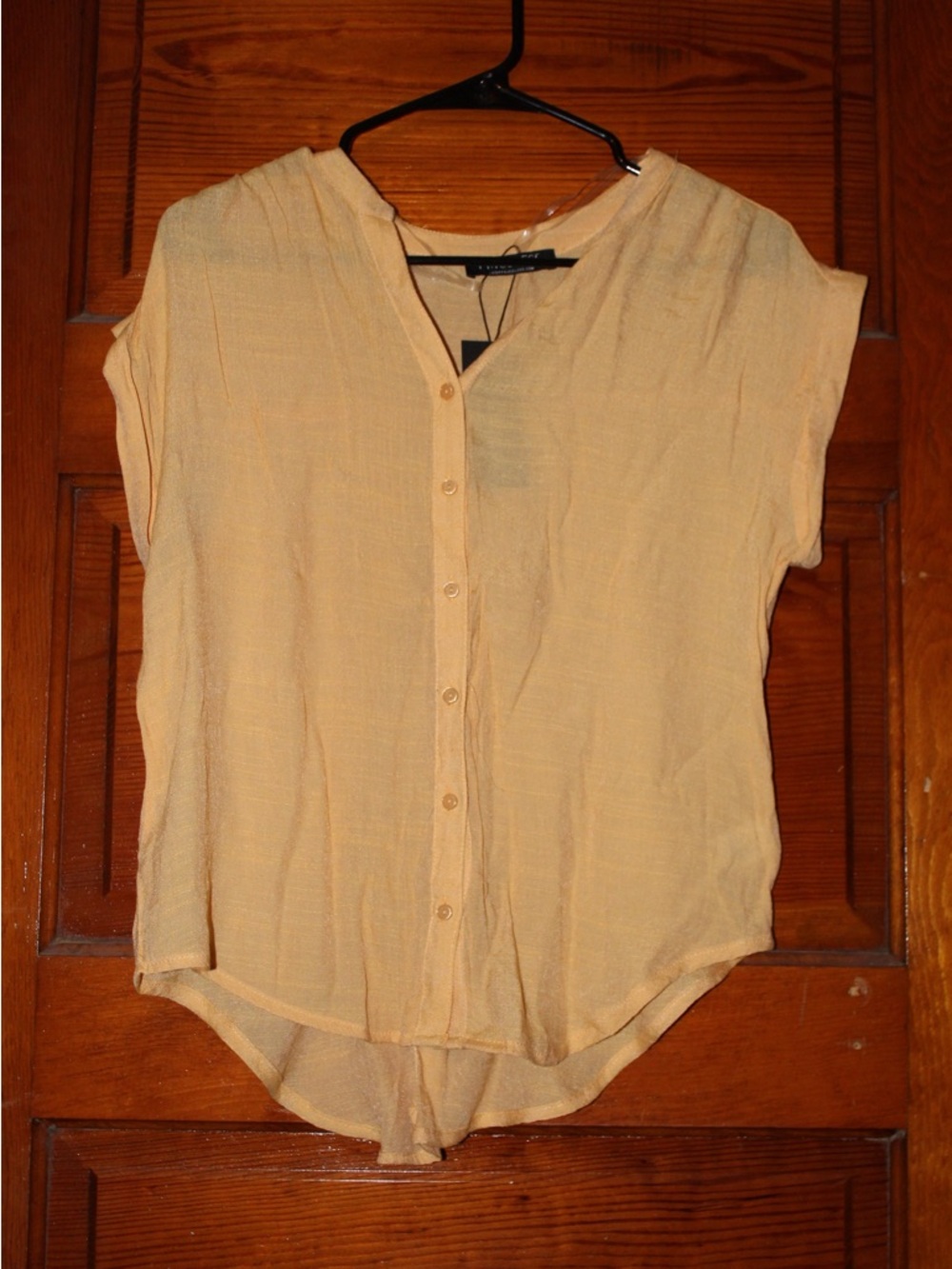 Women's Peach Button-Front Short Sleeve Blouse